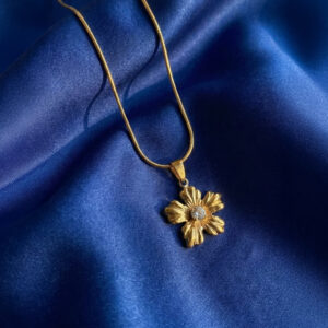 Bloom Pendant Necklace